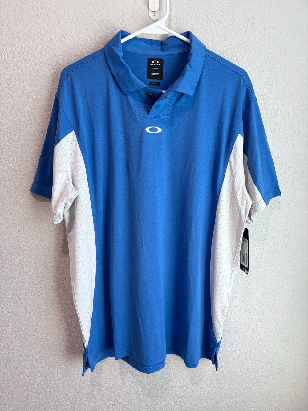 NWT Men’s Oakley C1 Airvent Golf Polo Blue Size Medium